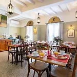 Hotel Le Relais De Poste Arles Centre Historique