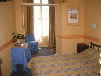 Le Relais De Poste Centre Historique Hotel